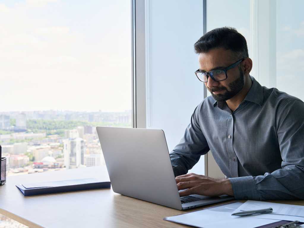 proposal analyst