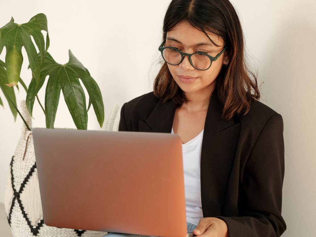 small business government contract risk management