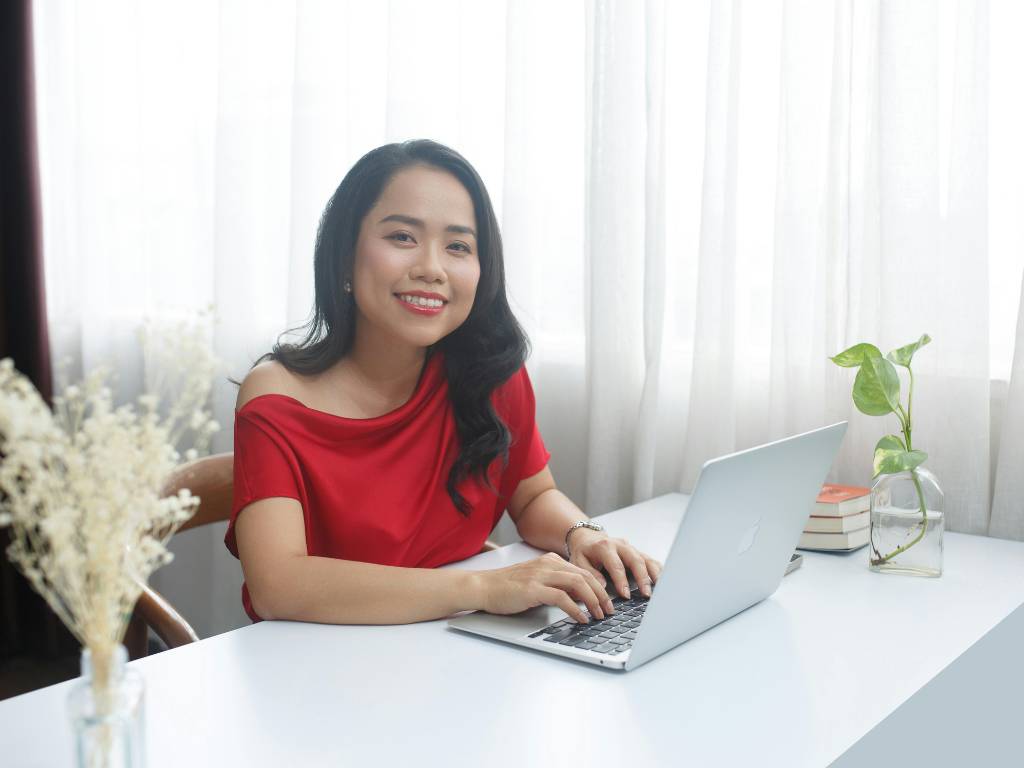 Competitive Pricing Benchmarks