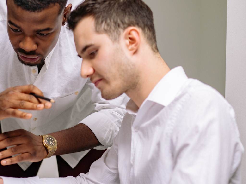 Price-to-Win Analysis Experts