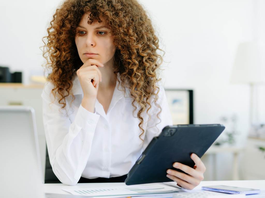 Price-to-Win Analysis Experts