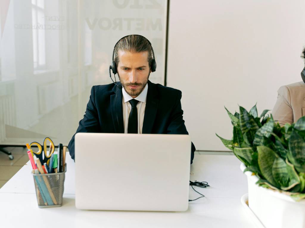 Contractor Competitive Positioning